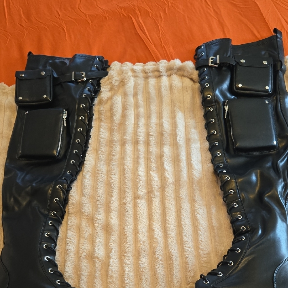 Black Lace-Up Knee-High Boots🖤NEW  🖤 SIZE 10 - Picture 4 of 12